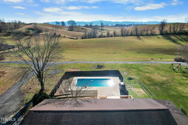 $369,000 | 105 South Monte Vista Drive, Glade Spring, VA 24340