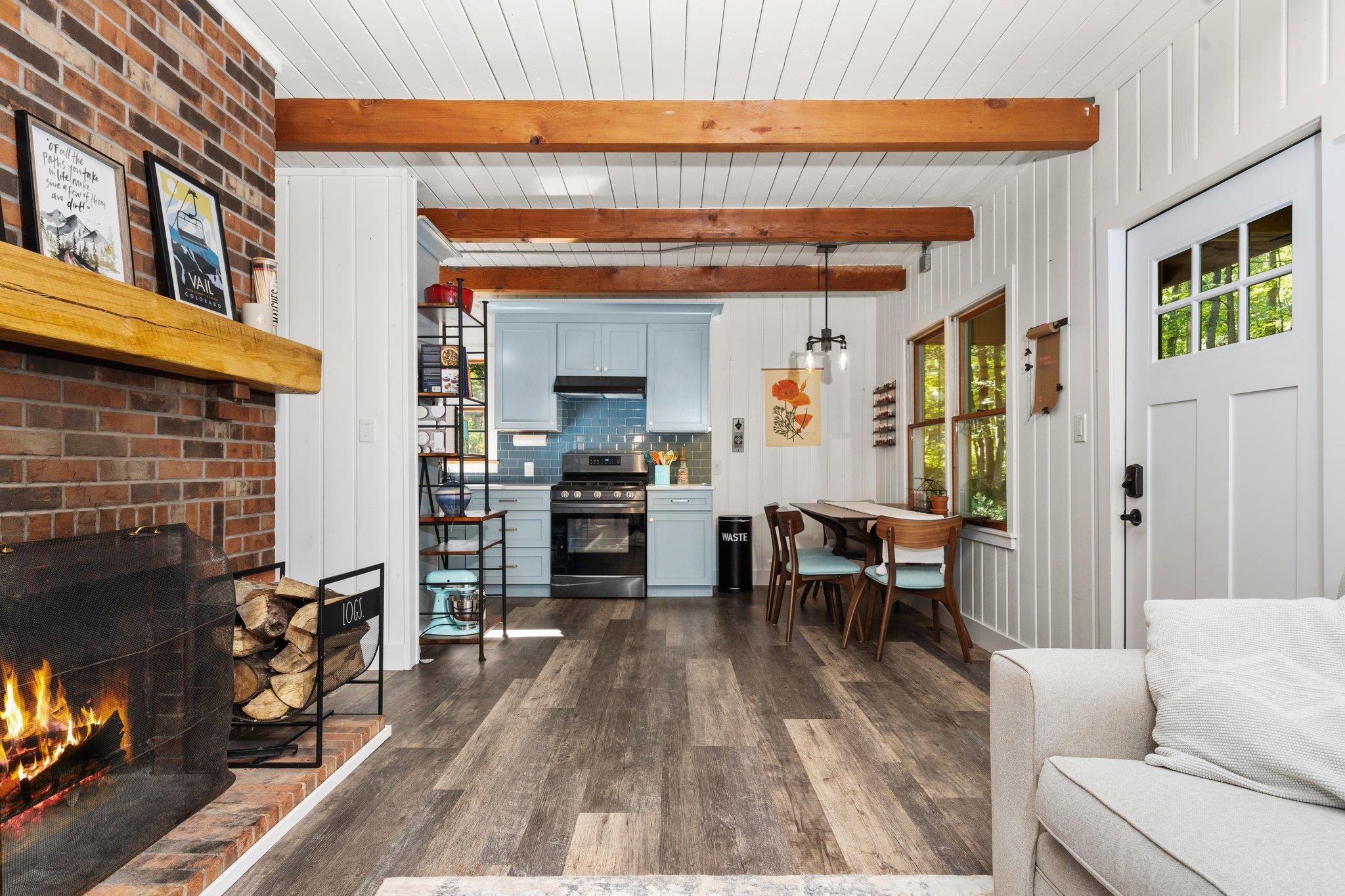 2170 North Jacobson Road Suttons Bay, MI 49682 - Photo 12 of 59 Gallery Image 12