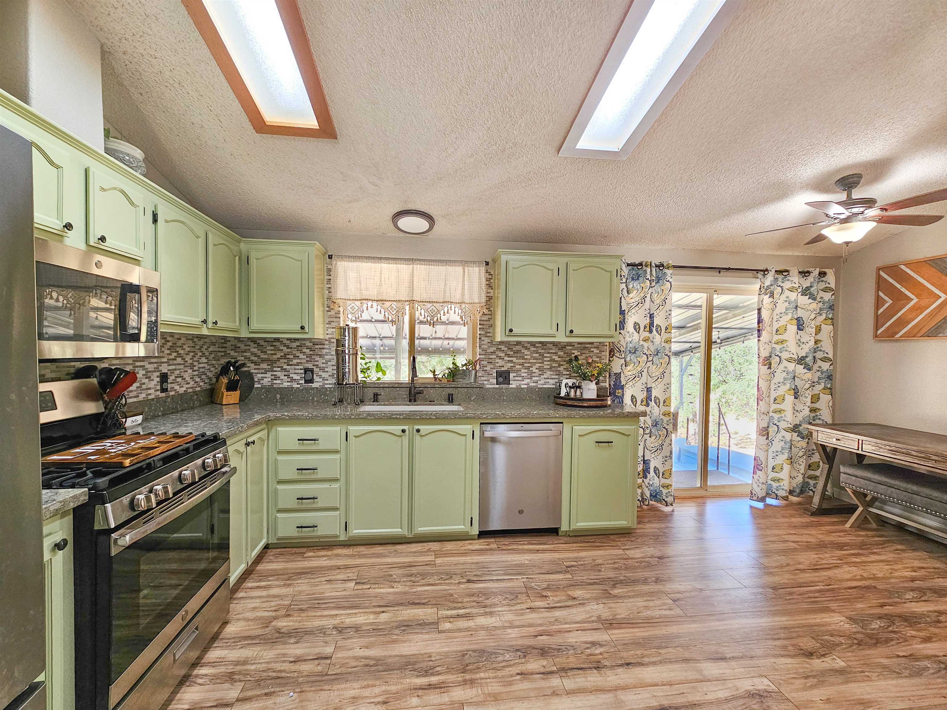 15775 Skyline Drive Red Bluff, CA 96080 - Photo 11 of 29