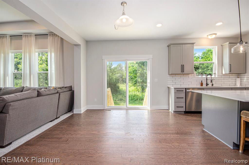 12020 Timber Court Romeo, MI 48065 - Photo 12 of 46 Gallery Image 12