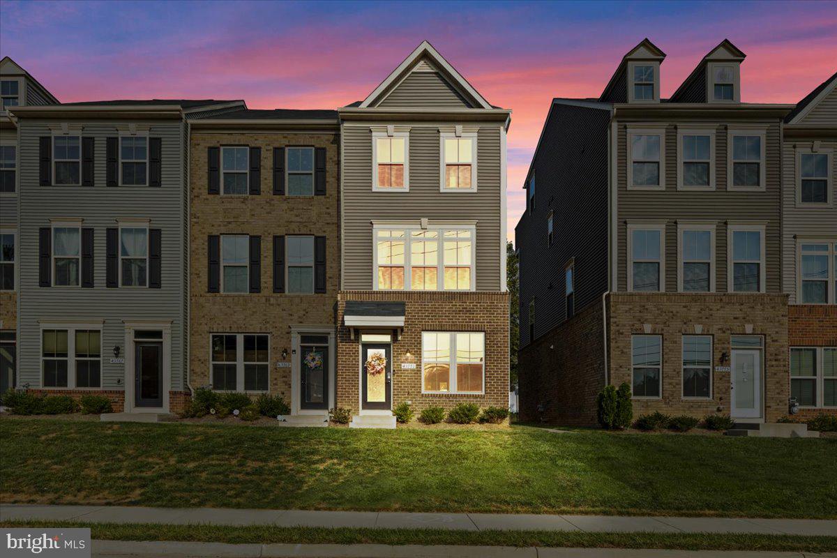 43771 Stubble Cor Square Ashburn, VA 20147 - Photo 4 of 62