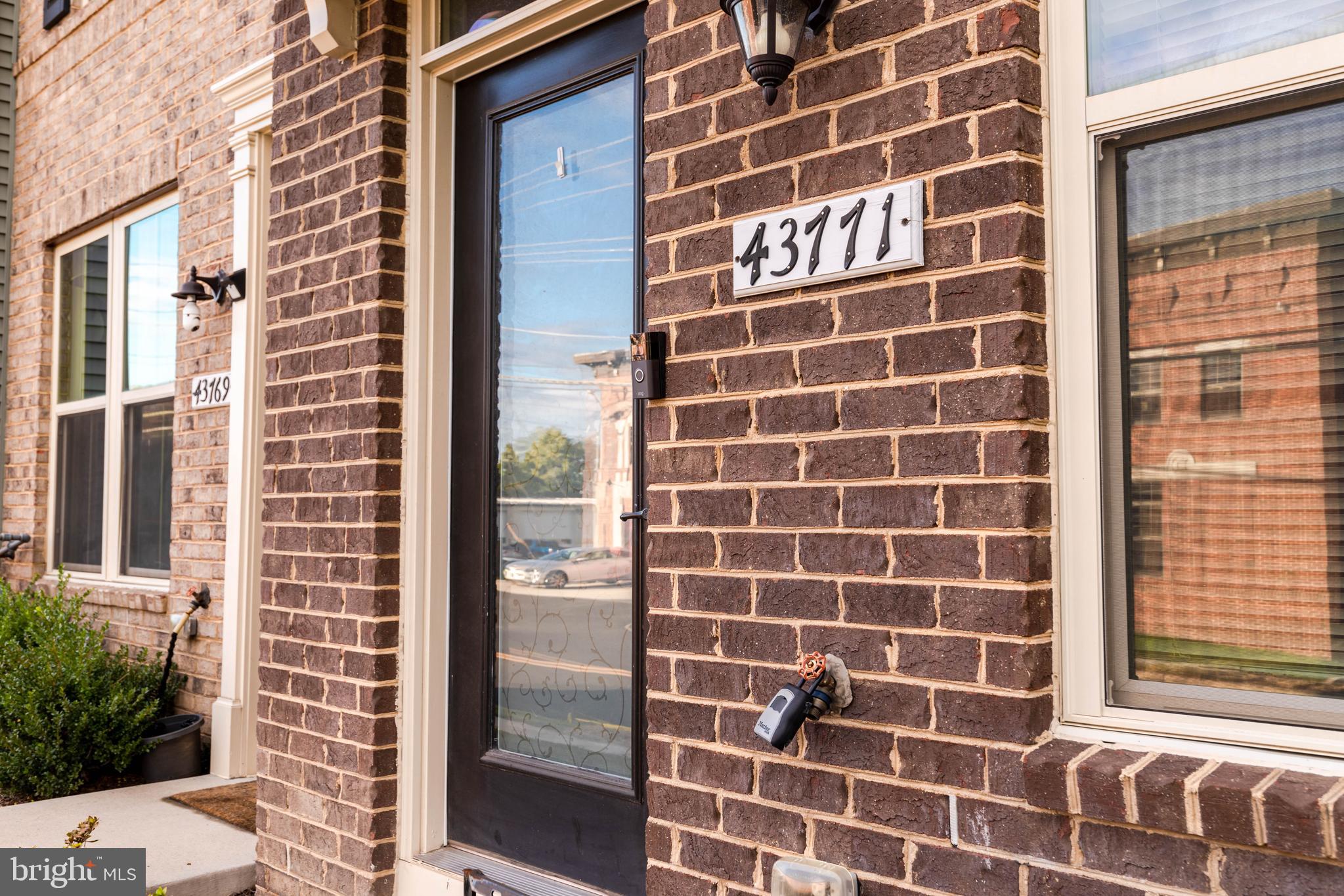 43771 Stubble Cor Square Ashburn, VA 20147 - Photo 5 of 62