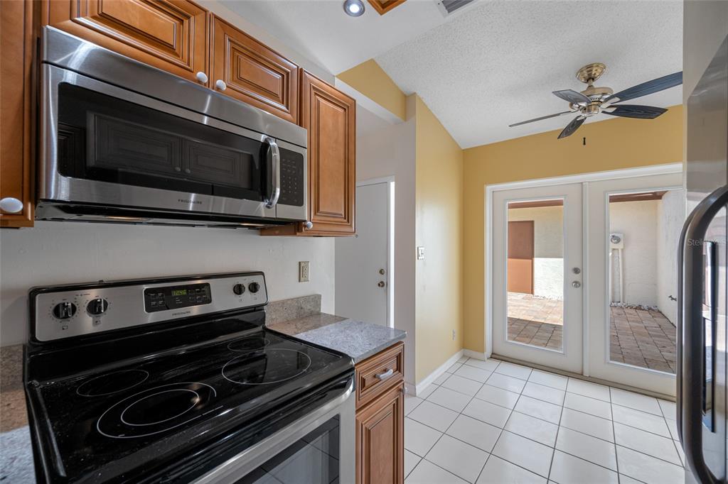 14778 Feather Cove Road Clearwater, FL 33762 - Photo 10 of 34