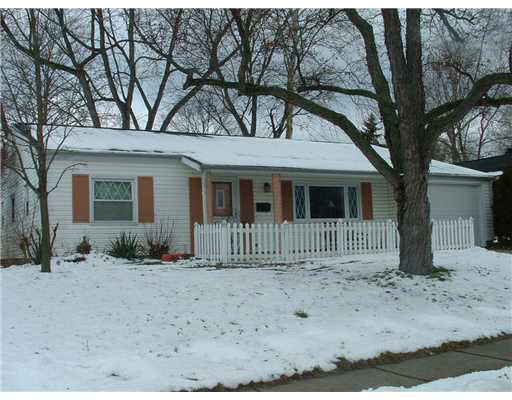 4927 York Road South Bend, IN 46614 - Photo 1 of 16 Gallery Image 1