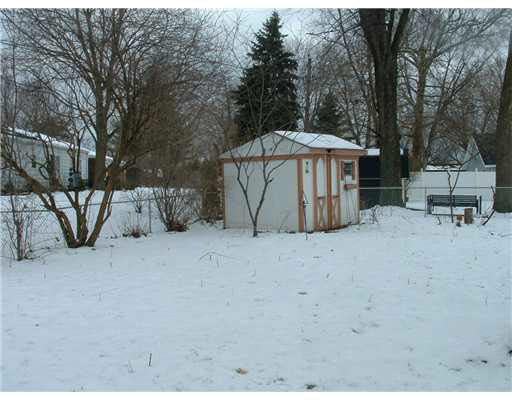 4927 York Road South Bend, IN 46614 - Photo 15 of 16 Gallery Image 15