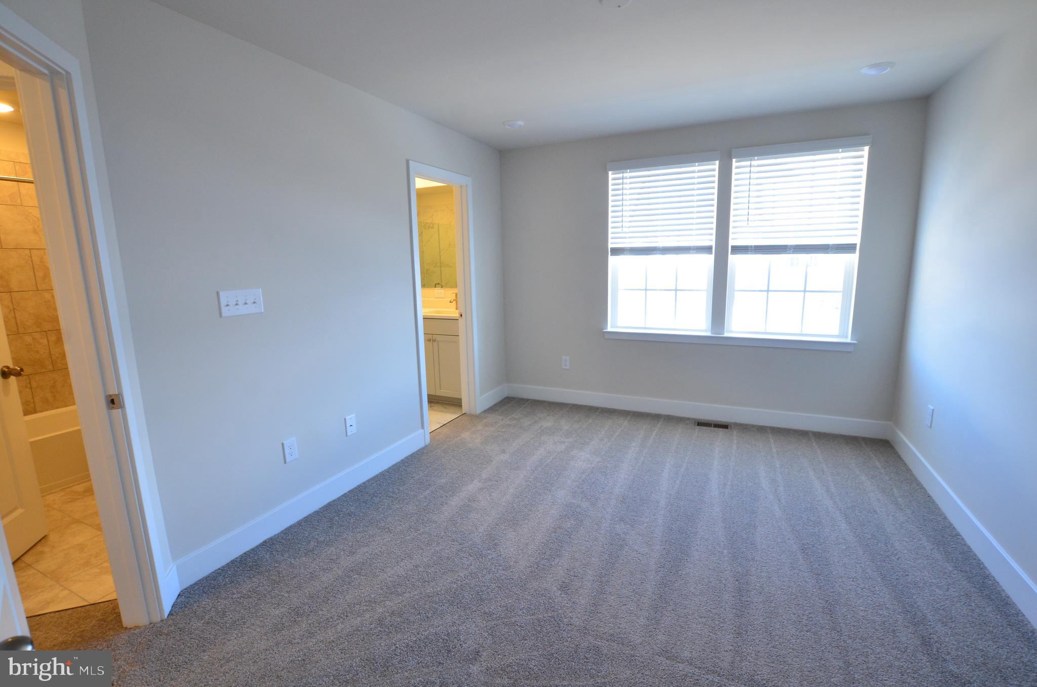 7605 River Reach Road Baltimore, MD 21244 - Photo 15 of 24