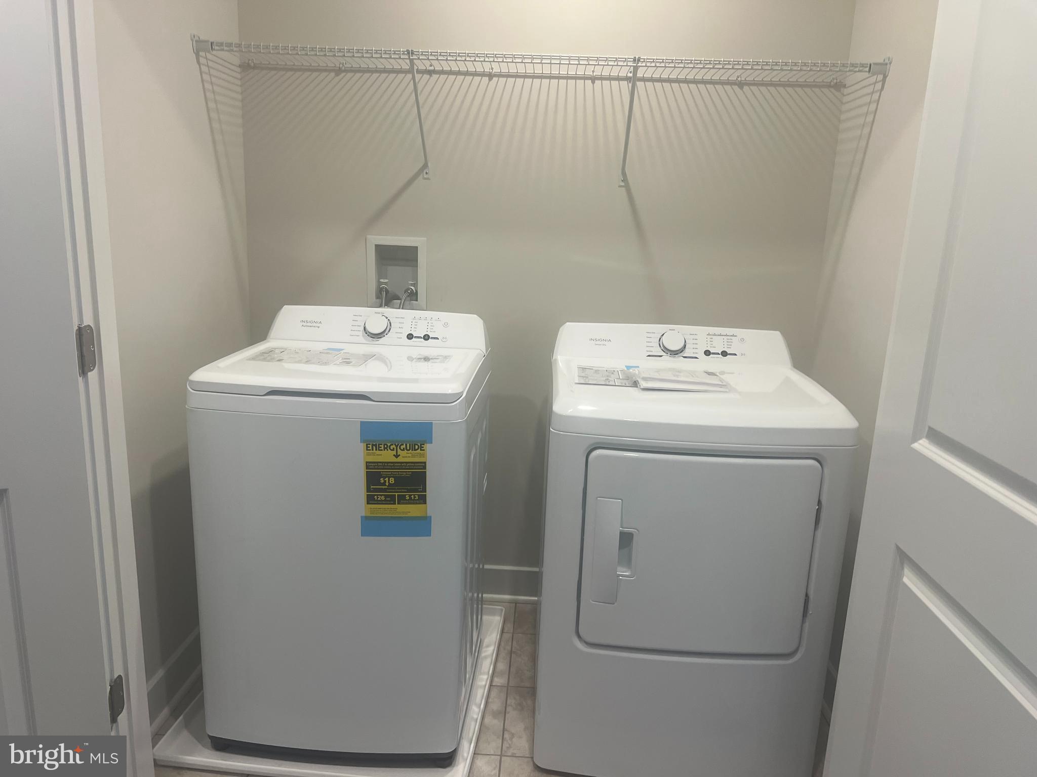 7605 River Reach Road Baltimore, MD 21244 - Photo 19 of 29 a utility room with dryer and washer
