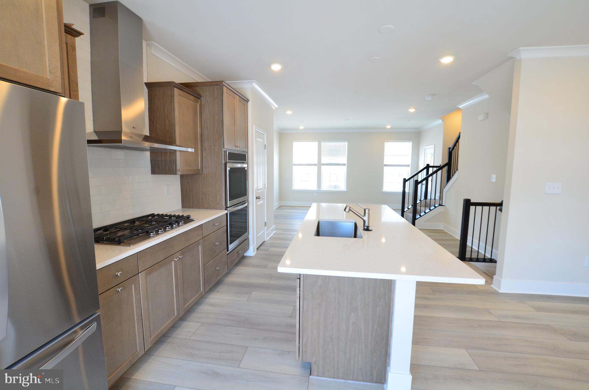 7605 River Reach Road Baltimore, MD 21244 - Photo 2 of 24