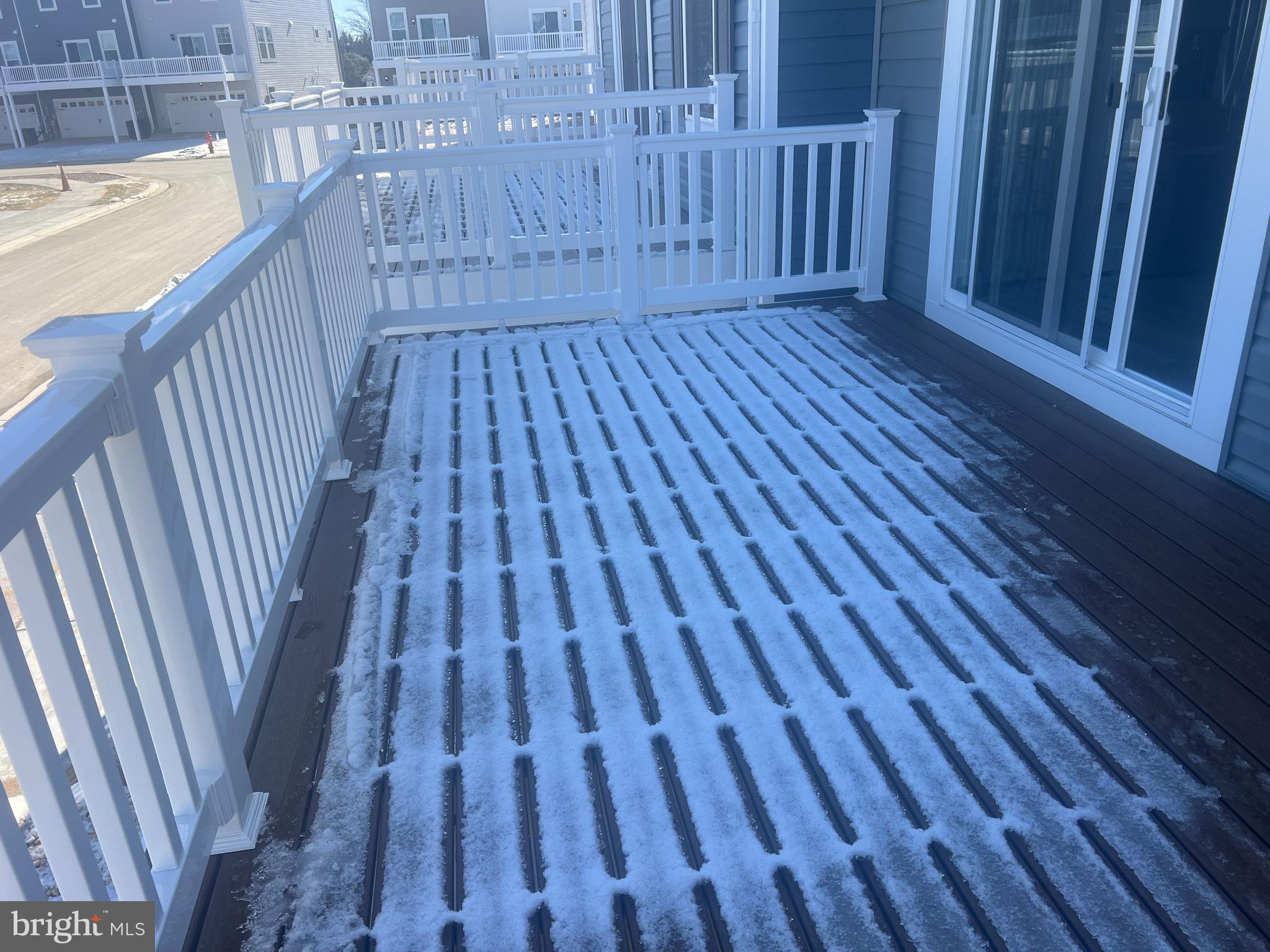 7605 River Reach Road Baltimore, MD 21244 - Photo 25 of 29 a view of wooden floor in a balcony