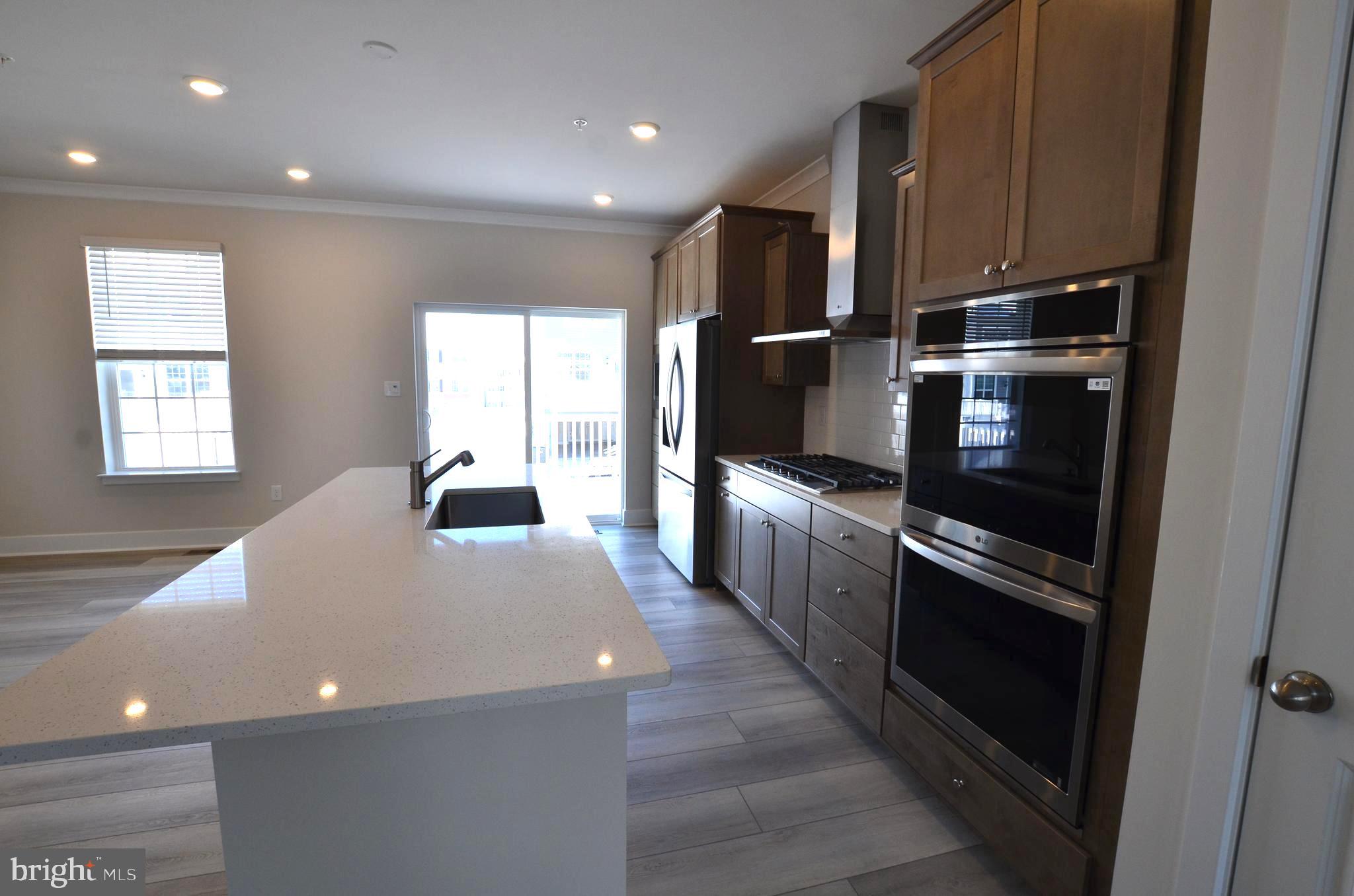 7605 River Reach Road Baltimore, MD 21244 - Photo 6 of 24