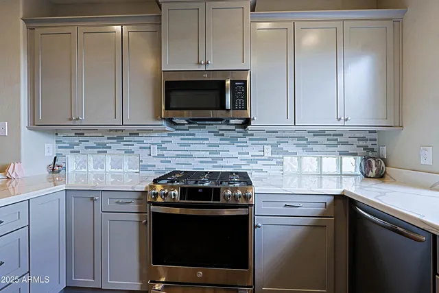 a view of utility room