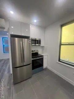 $2,950 | 30-32 33rd Street | Astoria