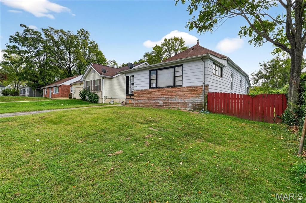 6534 Whitney Avenue St. Louis, MO 63133 - Photo 2 of 26