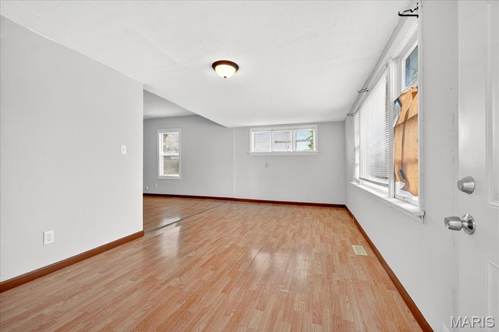 6534 Whitney Avenue St. Louis, MO 63133 - Photo 3 of 26