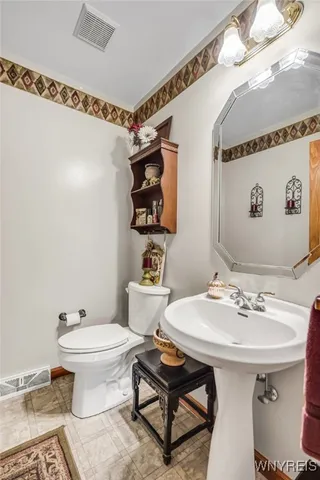 $705,000 | 13373 Day Road, Holland, NY 14080