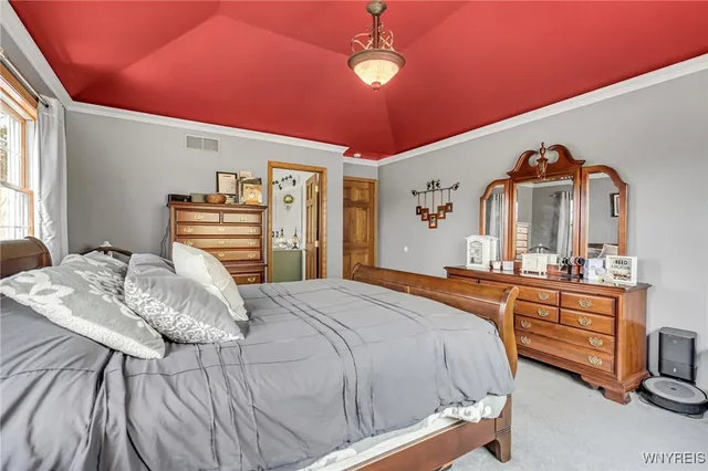 $705,000 | 13373 Day Road, Holland, NY 14080