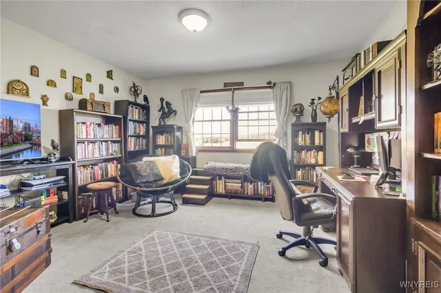 $705,000 | 13373 Day Road, Holland, NY 14080