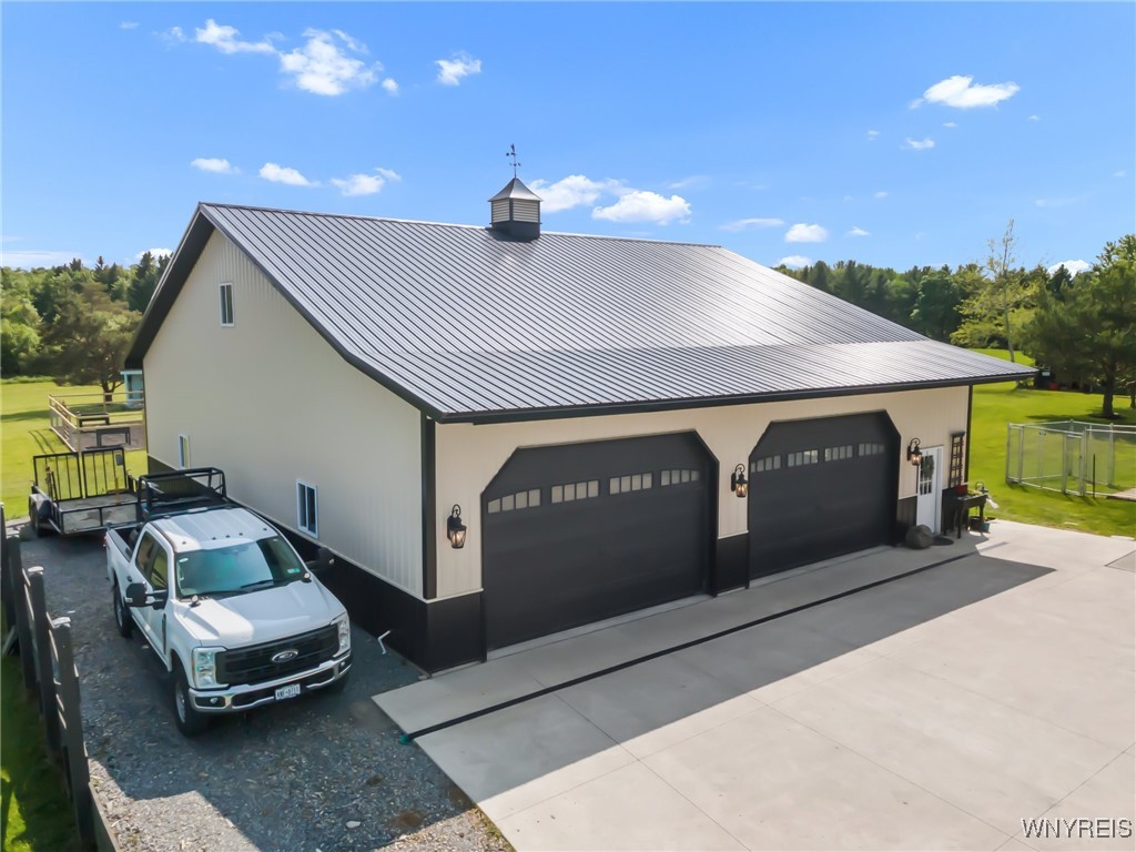 13373 Day Road Holland, NY 14080 - Photo 44 of 49