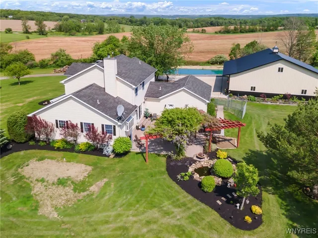 $705,000 | 13373 Day Road, Holland, NY 14080