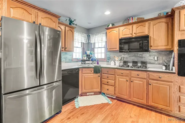 $705,000 | 13373 Day Road, Holland, NY 14080