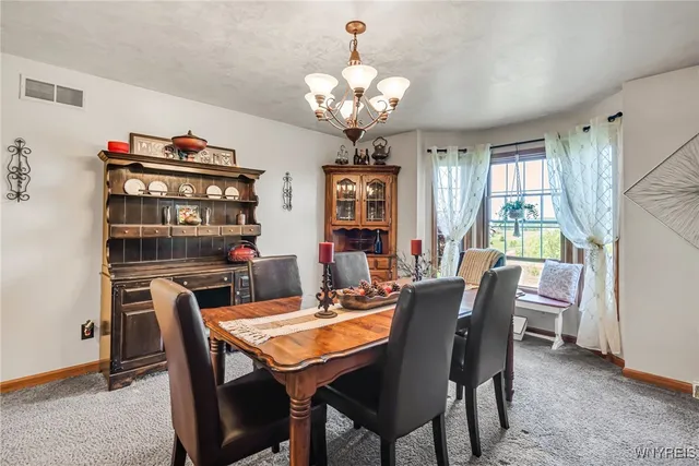 $705,000 | 13373 Day Road, Holland, NY 14080