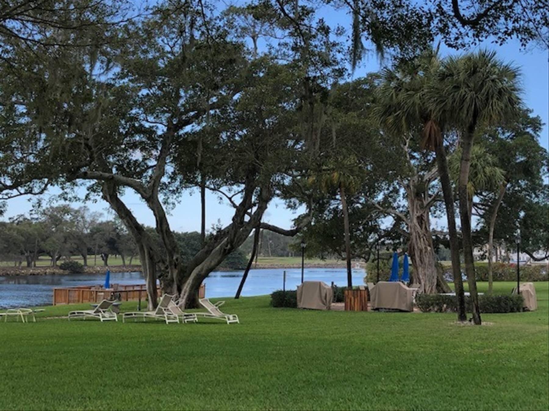 304 Golfview Road, Unit 404 North Palm Beach, FL 33408 - Photo 20 of 21 17674178-20