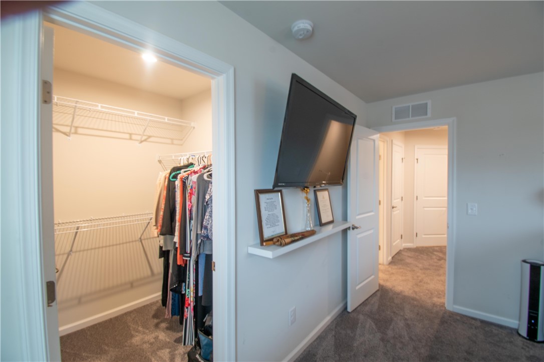 57 Oneida Road Canandaigua City, NY 14424 - Photo 38 of 49