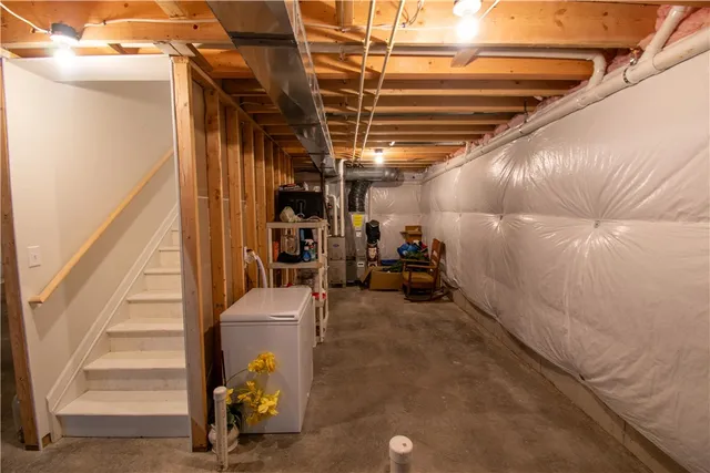 $399,900 | 57 Oneida Road, Canandaigua City, NY 14424