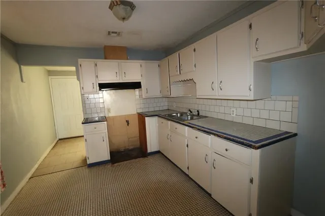 $98,800 | 2008 Estalote Avenue, Harvey, LA 70058