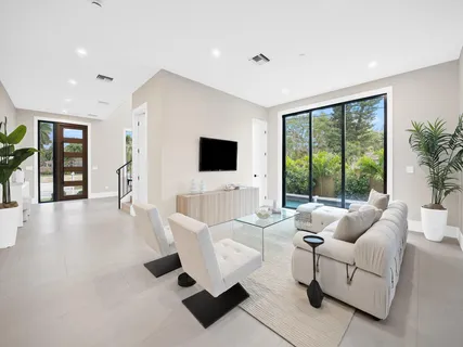 $1,895,000 | 1401 Northeast 16th Avenue, Fort Lauderdale, FL 33304