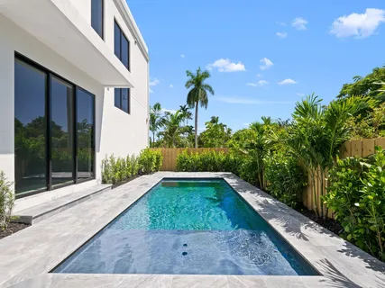 $1,895,000 | 1401 Northeast 16th Avenue, Fort Lauderdale, FL 33304