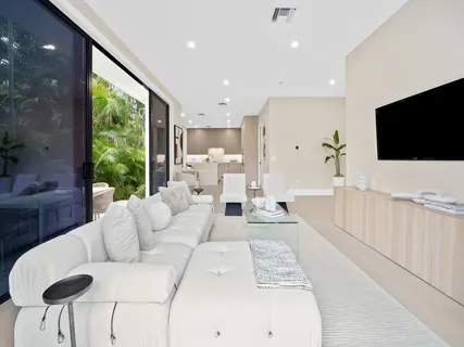$1,895,000 | 1401 Northeast 16th Avenue, Fort Lauderdale, FL 33304