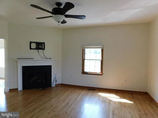 $3,900 | 13886 Berlin Turnpike, Unit A, Lovettsville, VA 20180