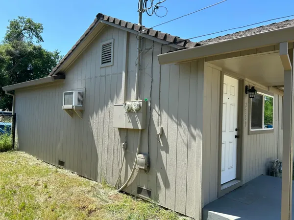 $199,000 | 2339 North Drive, Redding, CA 96001