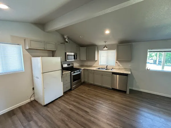 $199,000 | 2339 North Drive, Redding, CA 96001
