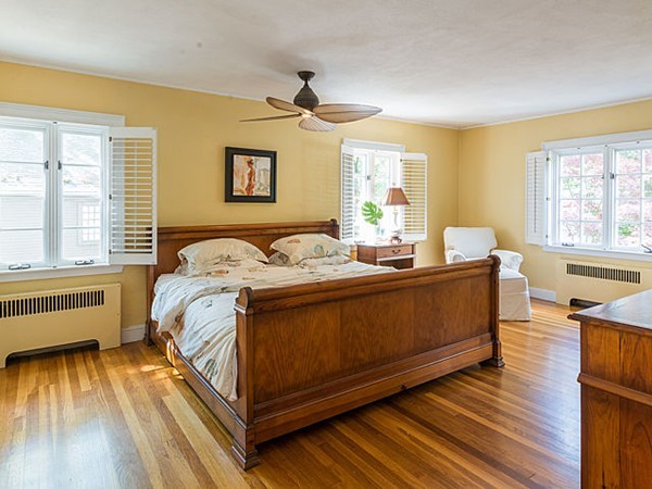 47 Kingswood Road Newton, MA 02466 - Photo 16 of 30