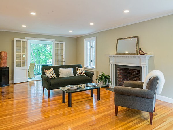 47 Kingswood Road Newton, MA 02466 - Photo 2 of 30