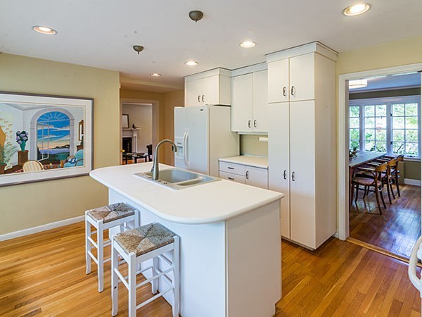 47 Kingswood Road Newton, MA 02466 - Photo 7 of 30