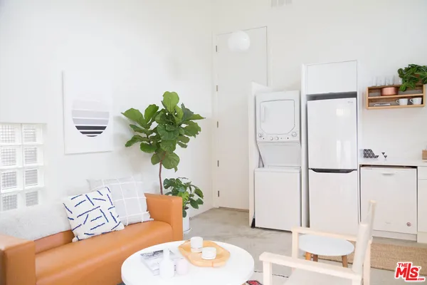 $3,495 | 2228 1/2 Echo Park Avenue, Los Angeles, CA 90026