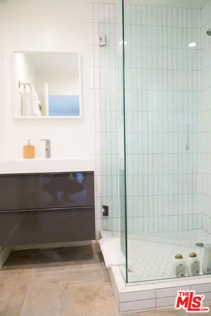 $3,295 | 2228 1/2 Echo Park Avenue, Los Angeles, CA 90026