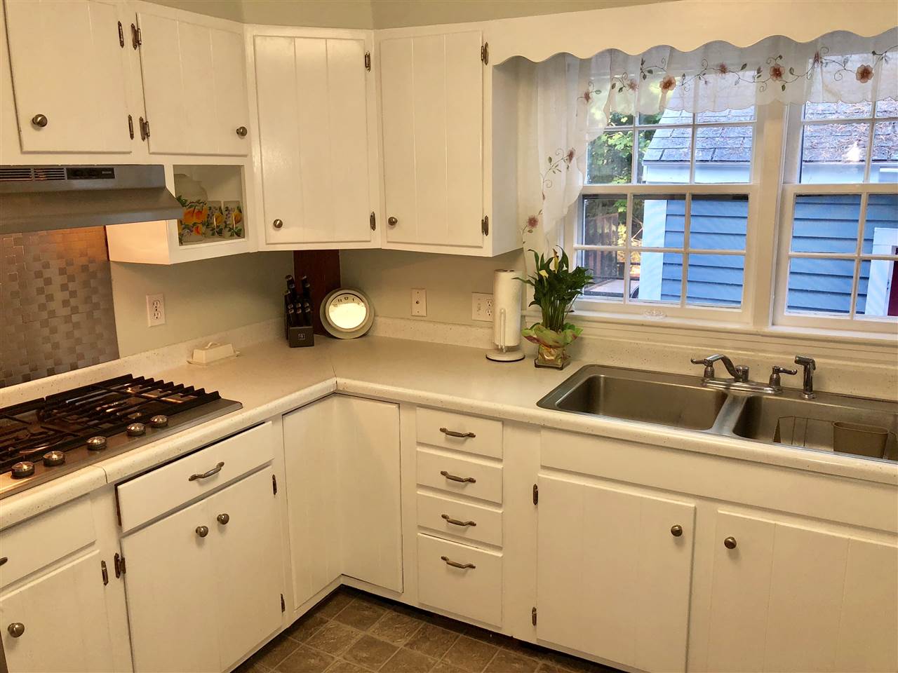 237 Exeter Road Hampton, NH 03842 - Photo 14 of 25