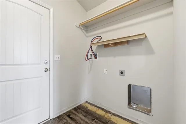 $354,900 | 747 South Cherry Street, Gardner, KS 66030