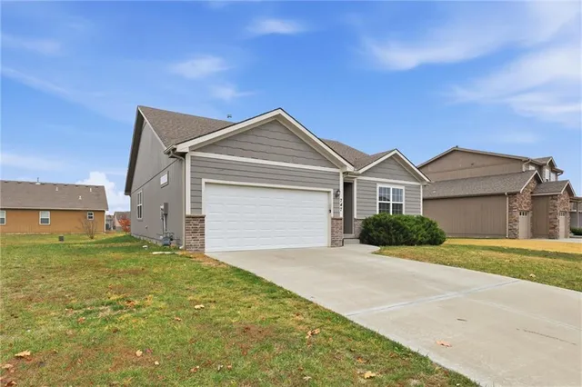 $354,900 | 747 South Cherry Street, Gardner, KS 66030