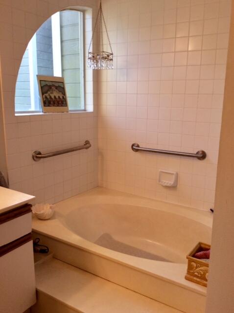 5293 Buckhead Circle, Unit 203 Boca Raton, FL 33431 - Photo 18 of 29 MASTER RELAXING SOAKING TUB, TOO!