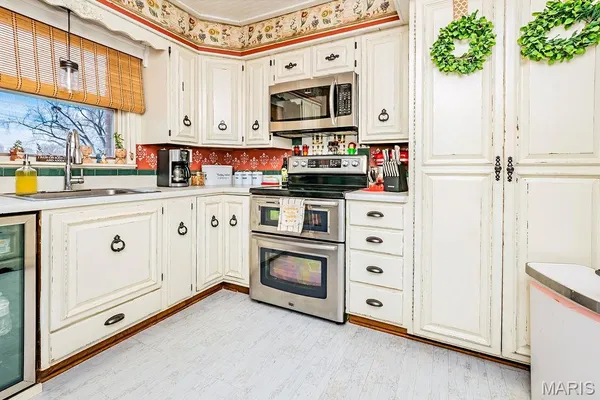 $255,000 | 209 Virginia Avenue, Crystal City, MO 63019