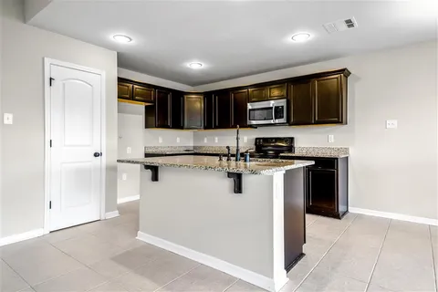 $207,000 | 1903 Calvin Court, Lake Charles, LA 70607