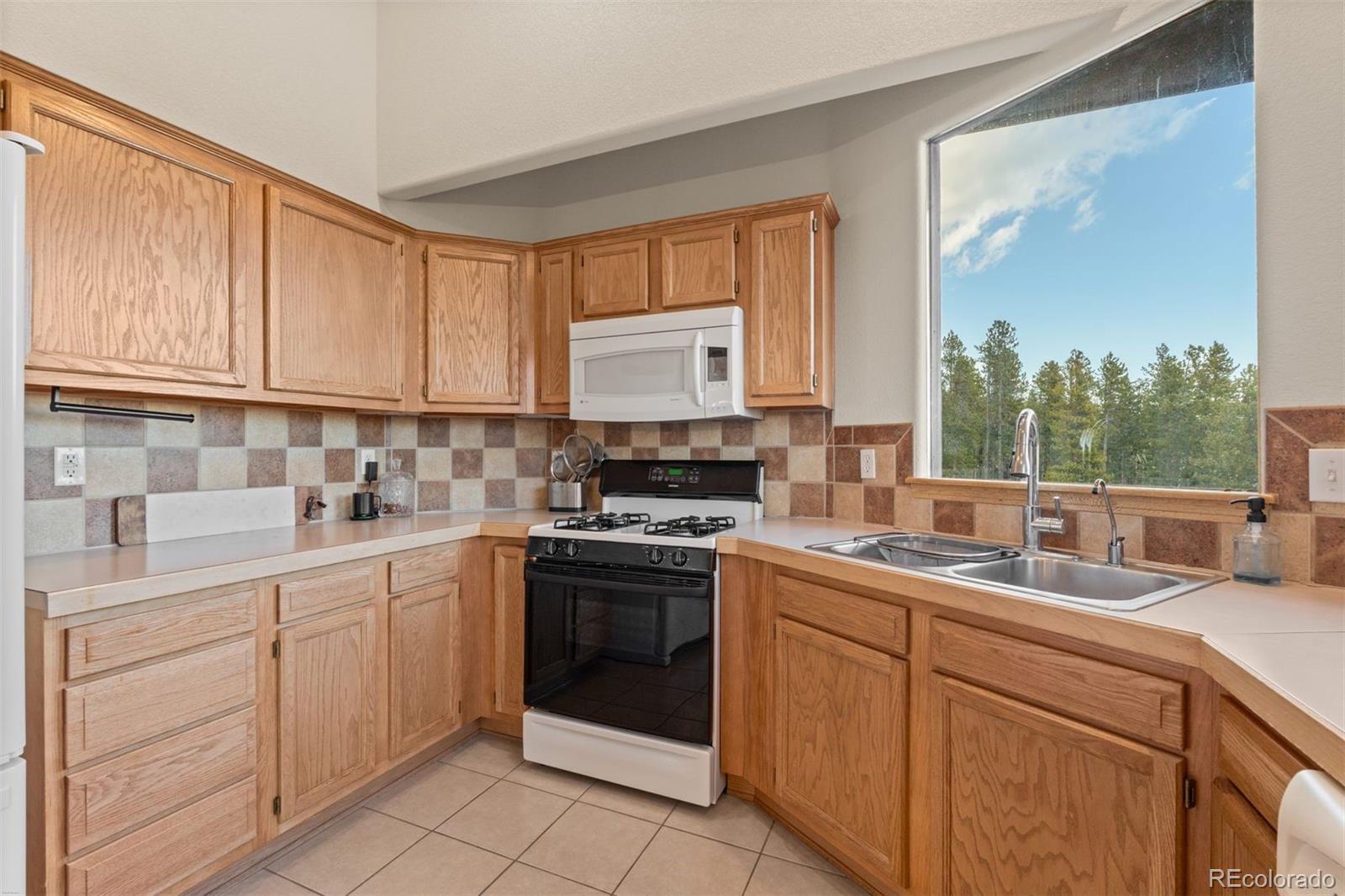 100 Apache Road Evergreen, CO 80439 - Photo 12 of 49