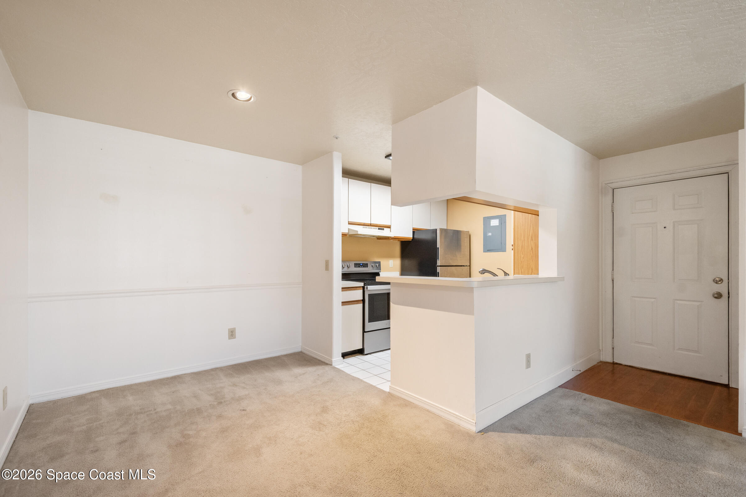 7667 North Wickham Road, Unit 813 Melbourne, FL 32940 - Photo 5 of 28 7667 N Wickham Road, Unit 813 - 16