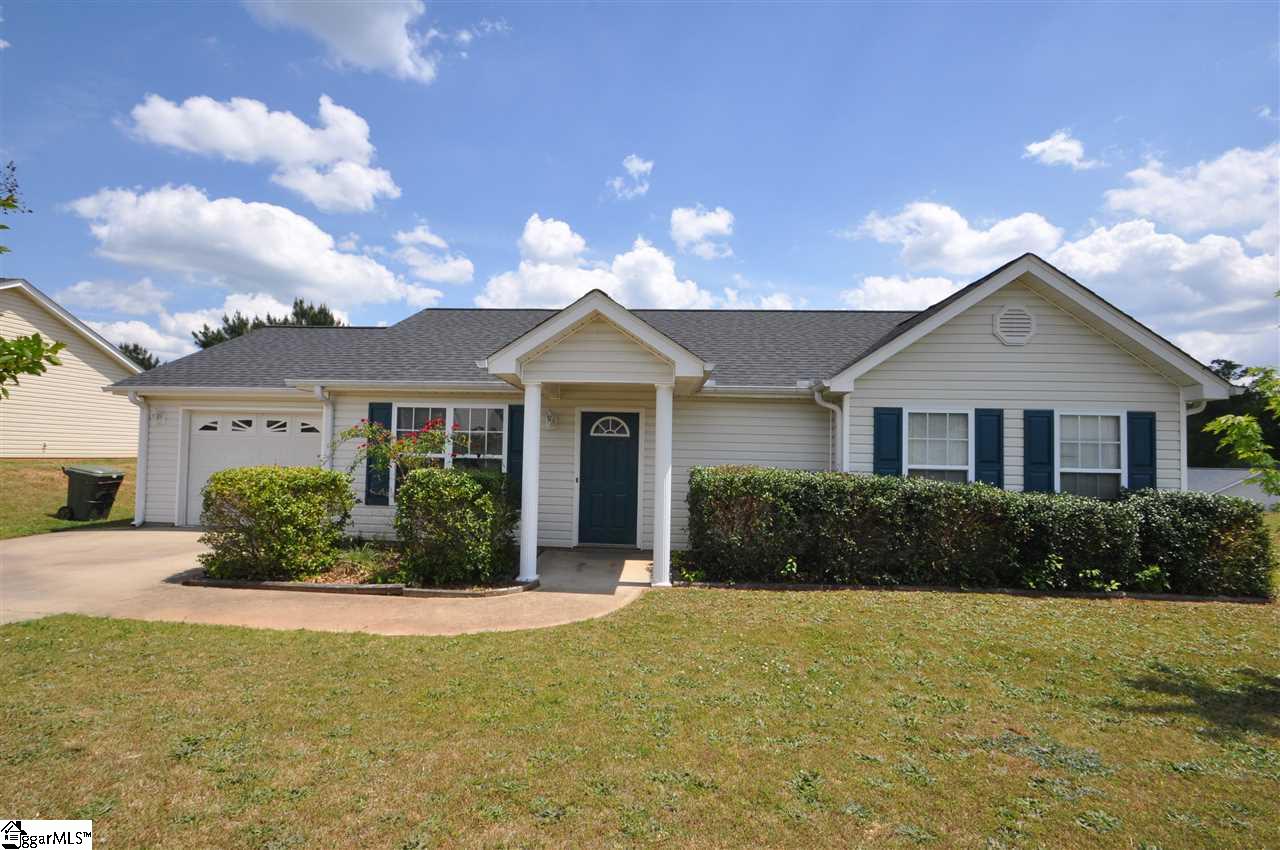 2002 Small Meadows Court Fountain Inn, SC 29644 - Photo 1 of 25 Gallery Image 1