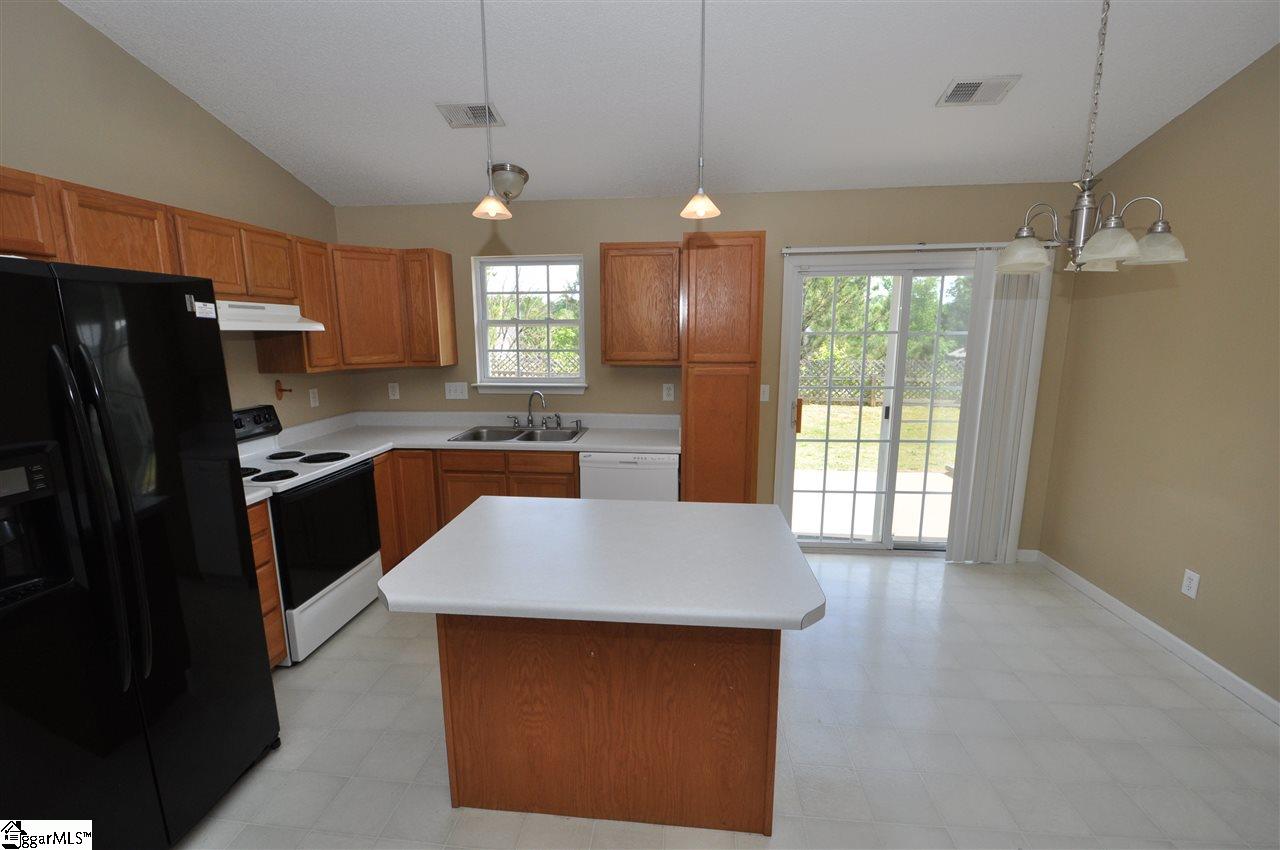 2002 Small Meadows Court Fountain Inn, SC 29644 - Photo 12 of 25 Gallery Image 12